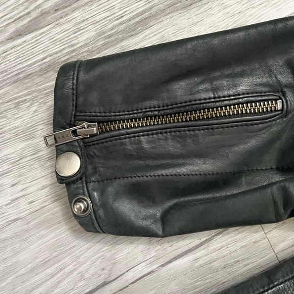 Cut 25 covertable leather jacket size 2 - Picture 7 of 11